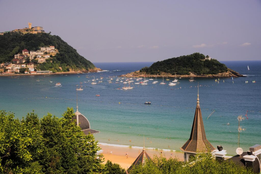 Explore Isla de Santa Clara San Sebastian Spain